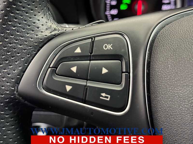 Used 2019 Mercedes-Benz GLA 250 4MATIC image 42