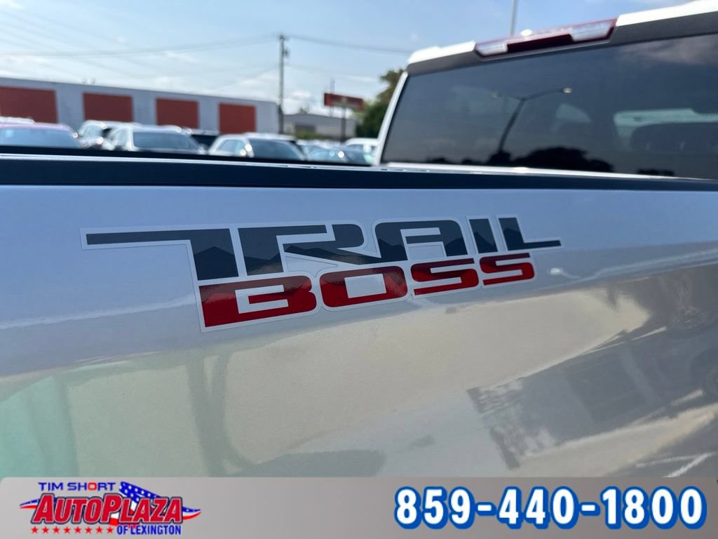 Used 2022 Chevrolet Silverado 1500 LT Trail Boss w/ Safety Package AWD/4WD image 12