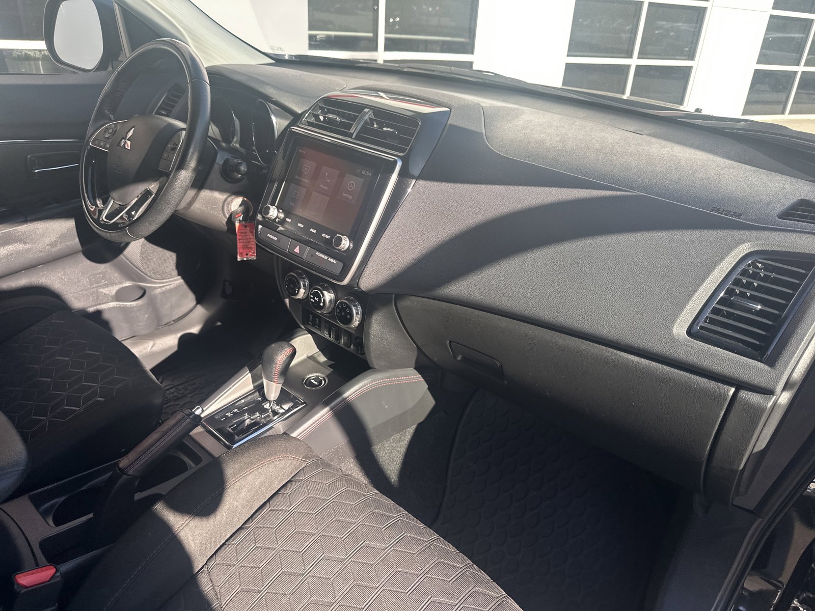 Used 2023 Mitsubishi Outlander Sport ES AWD/4WD image 28