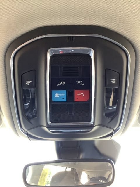 Certified 2023 Jeep Grand Cherokee Laredo AWD/4WD image 19