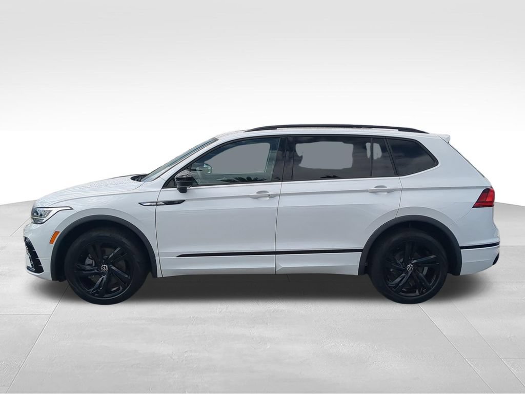 Certified 2023 Volkswagen Tiguan SE R-Line FWD image 6