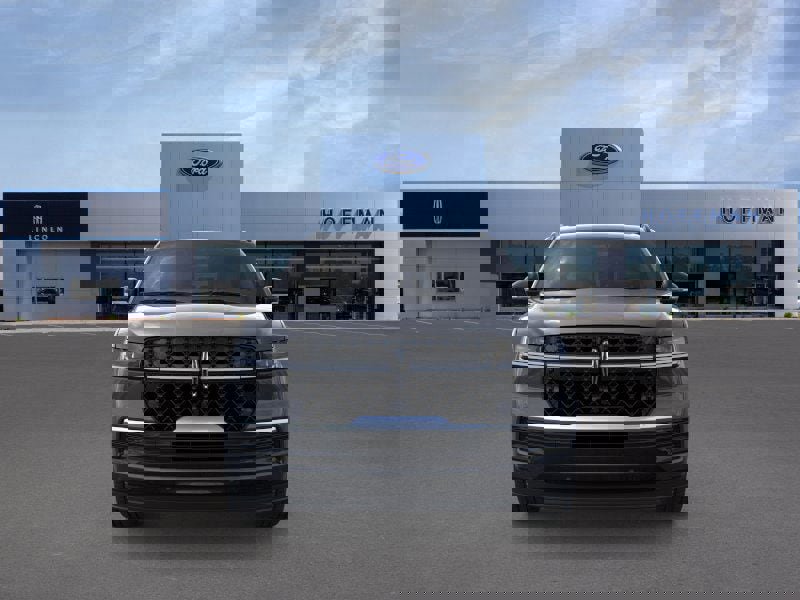 New 2025 Lincoln Navigator L Reserve w/ Jet Appearance Package image 6