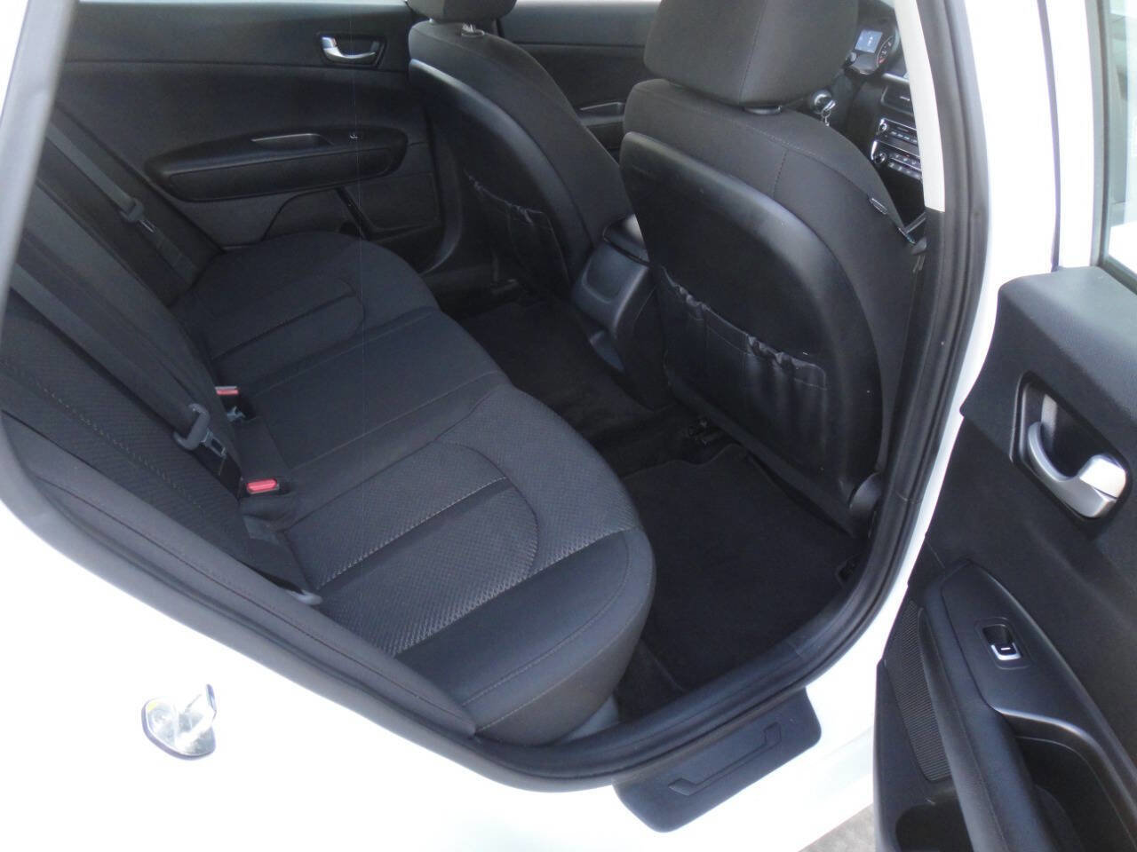 Used 2018 Kia Optima LX w/ 17" Alloy Wheels Package image 17