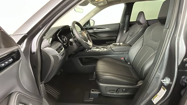 Used 2025 INFINITI QX60 Pure AWD/4WD image 12