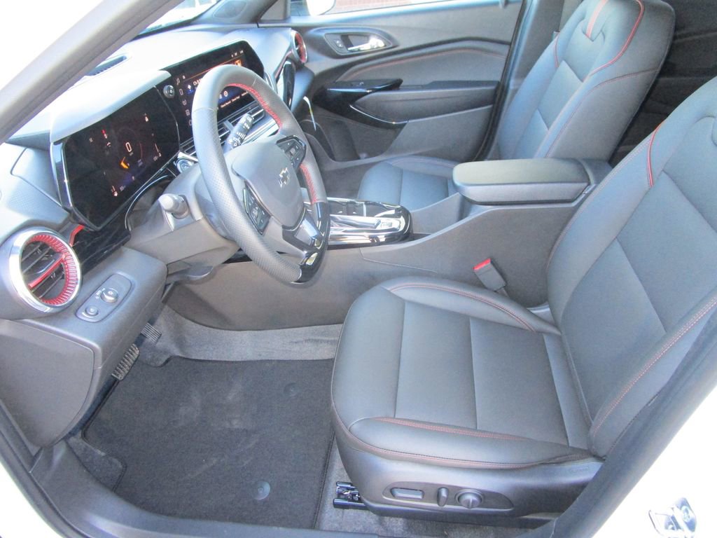 New 2026 Chevrolet Trax RS w/ Sunroof Package image 15