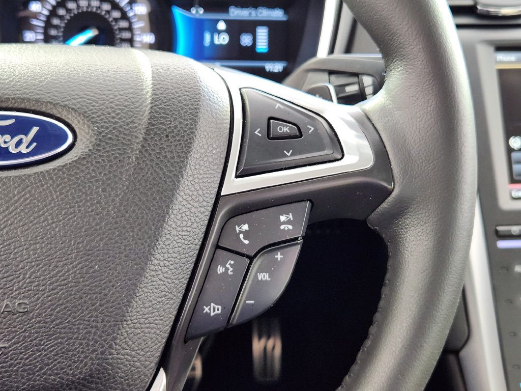 Used 2015 Ford Fusion Titanium FWD image 19