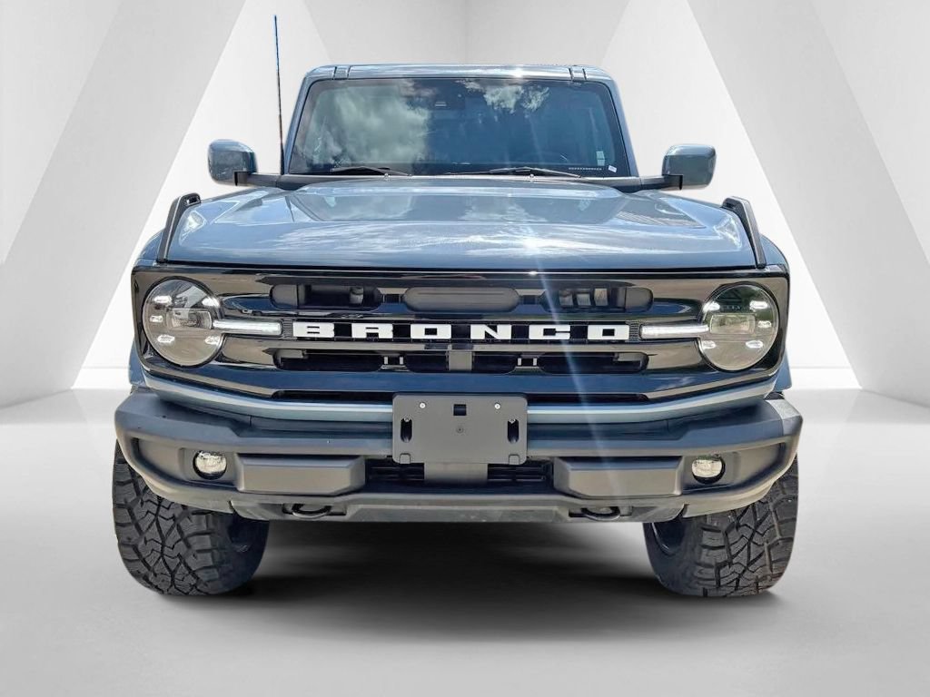 Used 2025 Ford Bronco Outer Banks AWD/4WD image 2