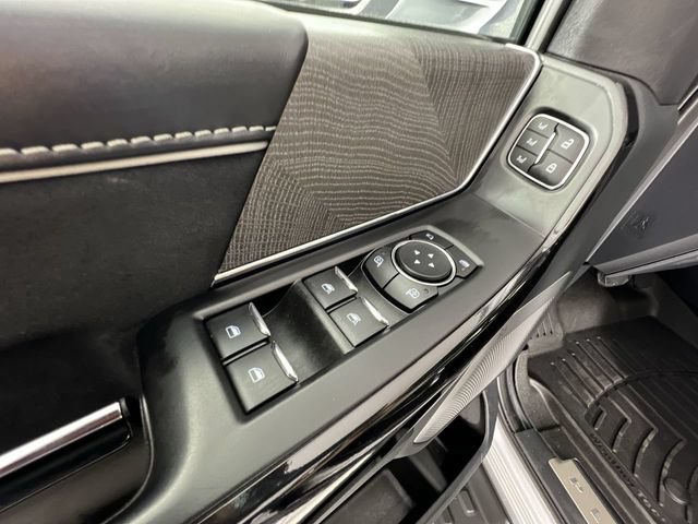 Used 2022 Ford F150 Lightning Platinum AWD/4WD image 24