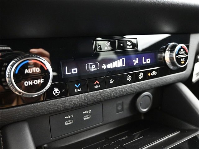 New 2025 Mitsubishi Outlander SEL image 21