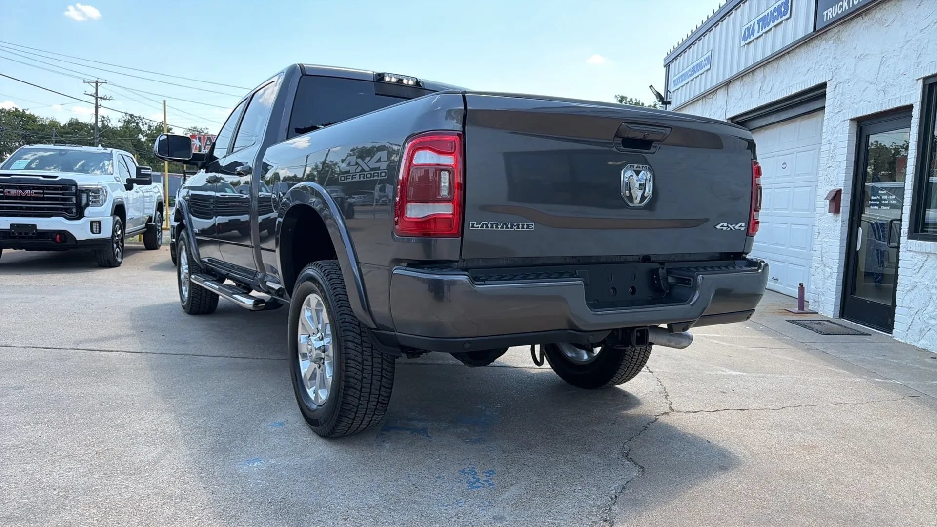 Used 2019 RAM 2500 Laramie AWD/4WD image 2