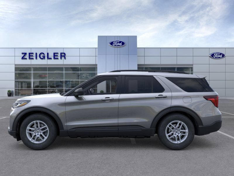 New 2026 Ford Explorer Active AWD/4WD image 3