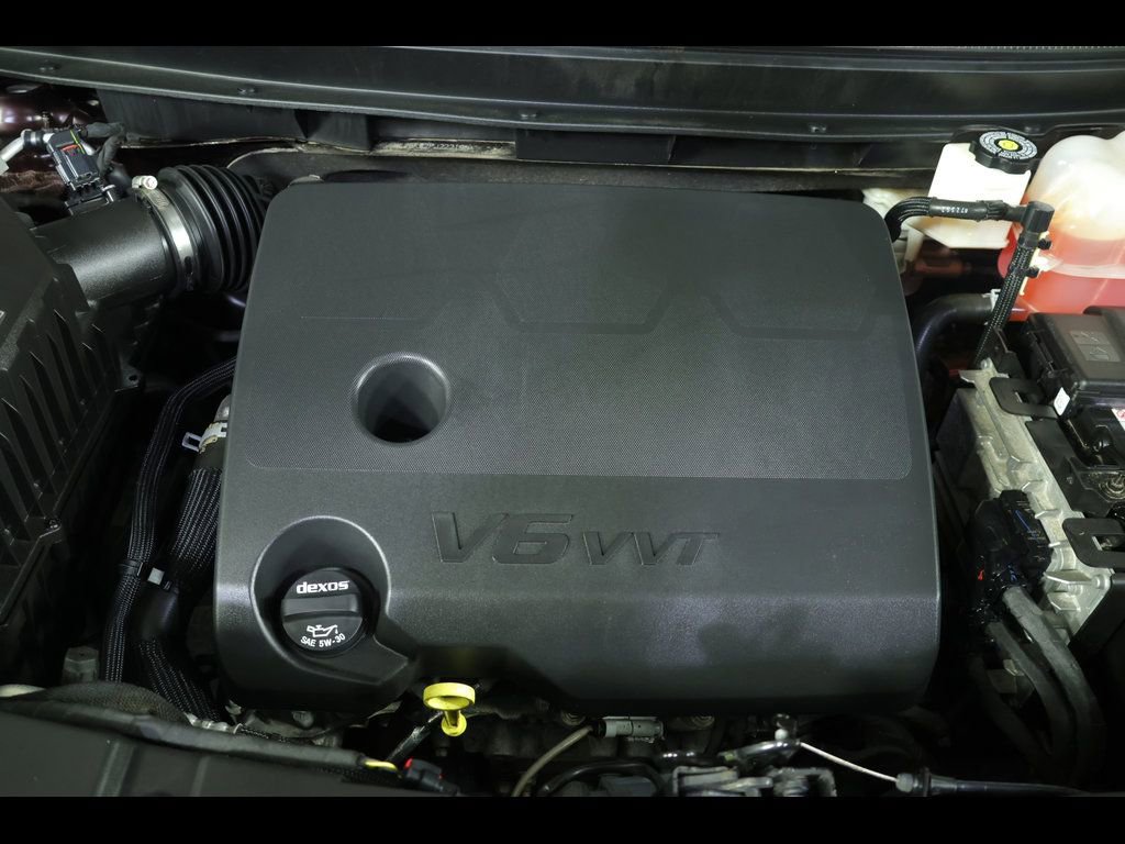 Used 2023 Chevrolet Traverse LT w/ LPO, Floor Liner Package image 21