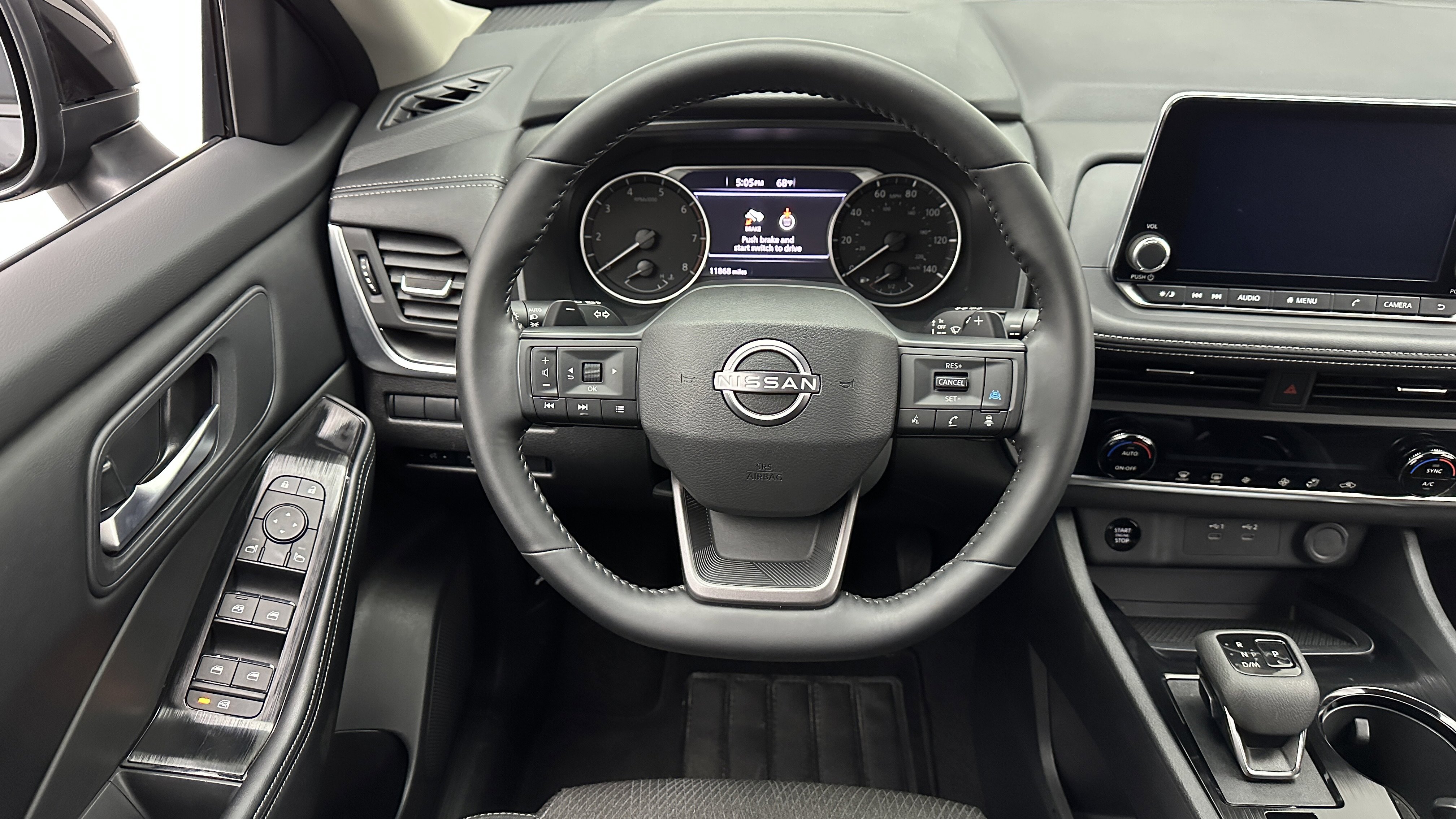 Used 2025 Nissan Rogue SV image 24