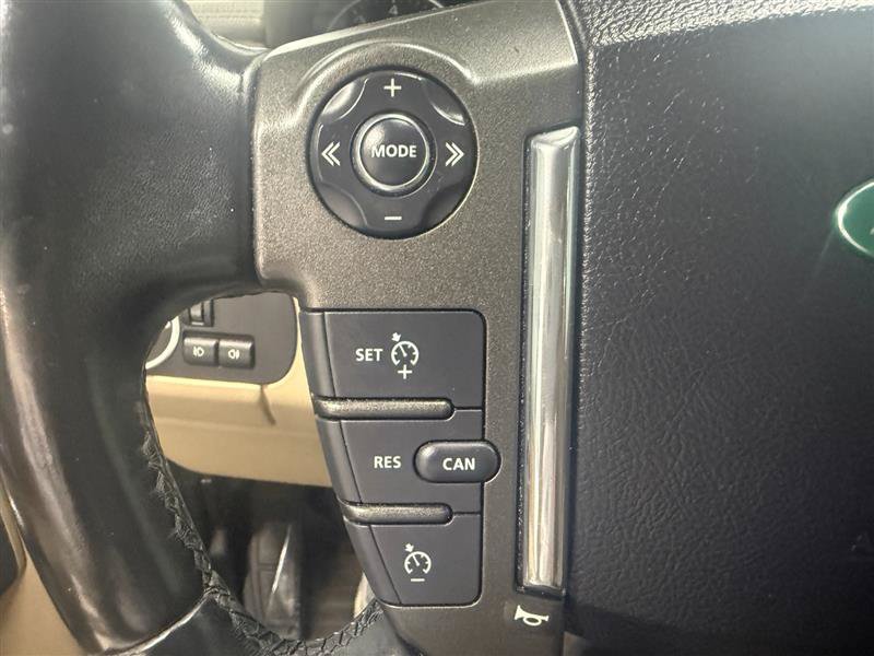 Used 2012 Land Rover LR4 HSE LUX AWD/4WD image 18
