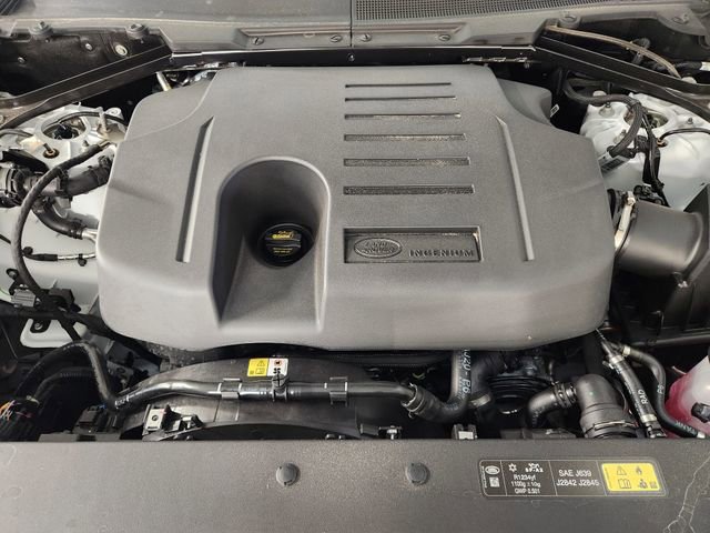 Used 2026 Land Rover Defender 130 S image 32