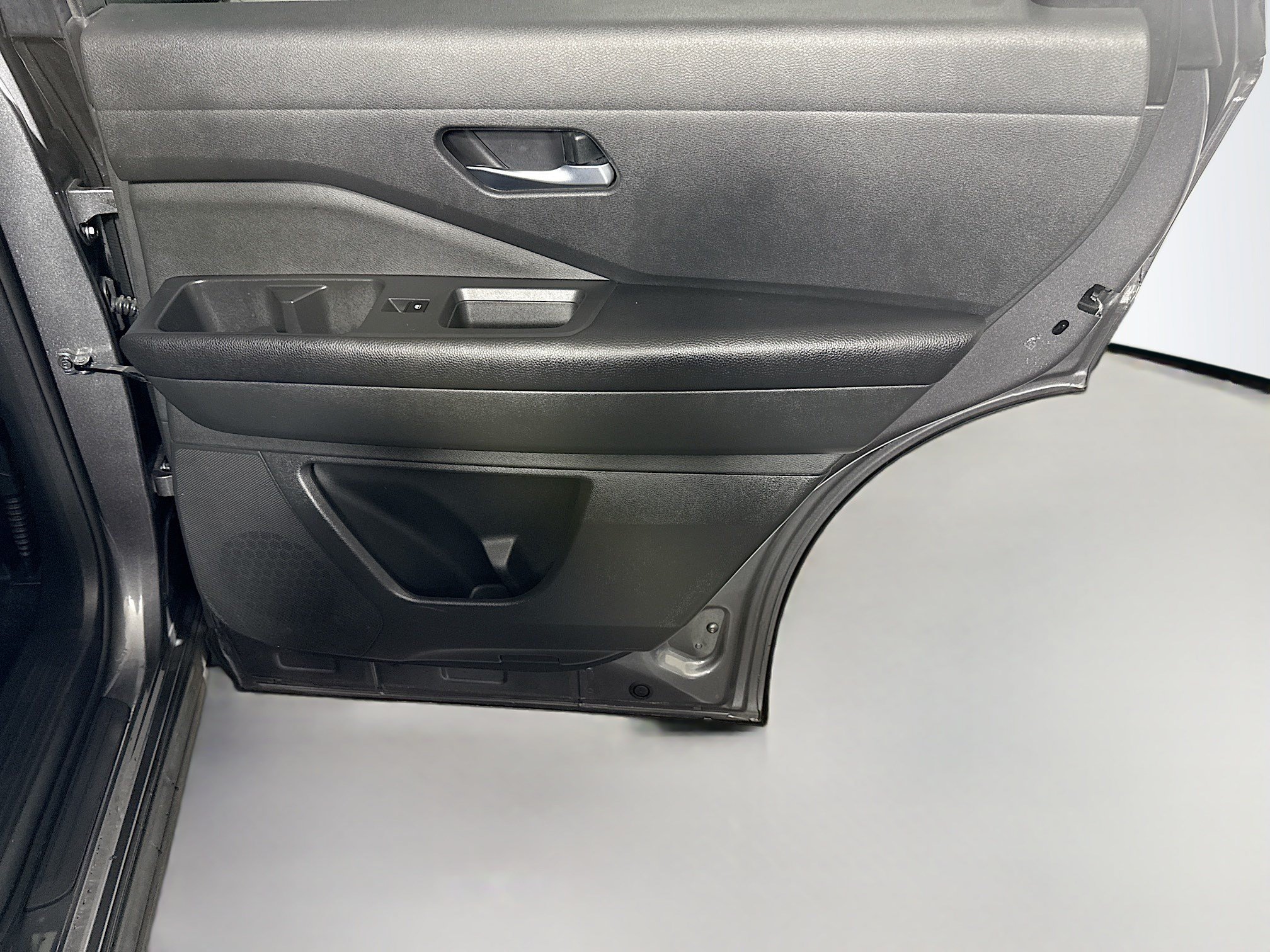 Used 2022 Nissan Pathfinder SV FWD image 28