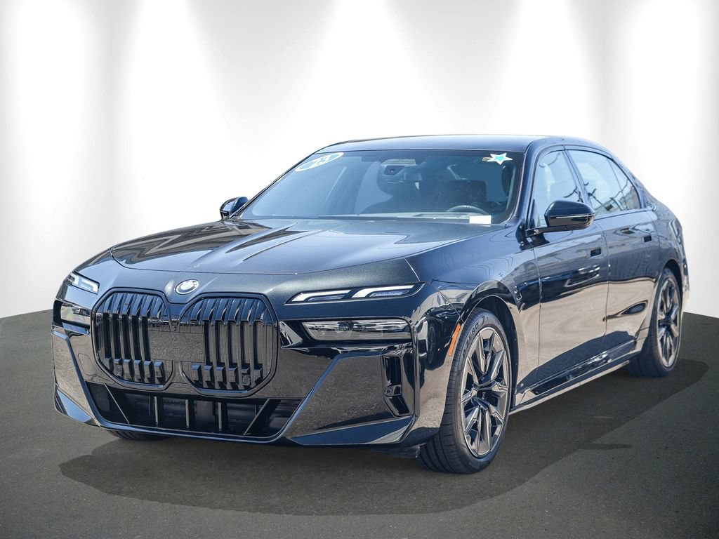 Used 2023 BMW i7 xDrive60 AWD/4WD image 3