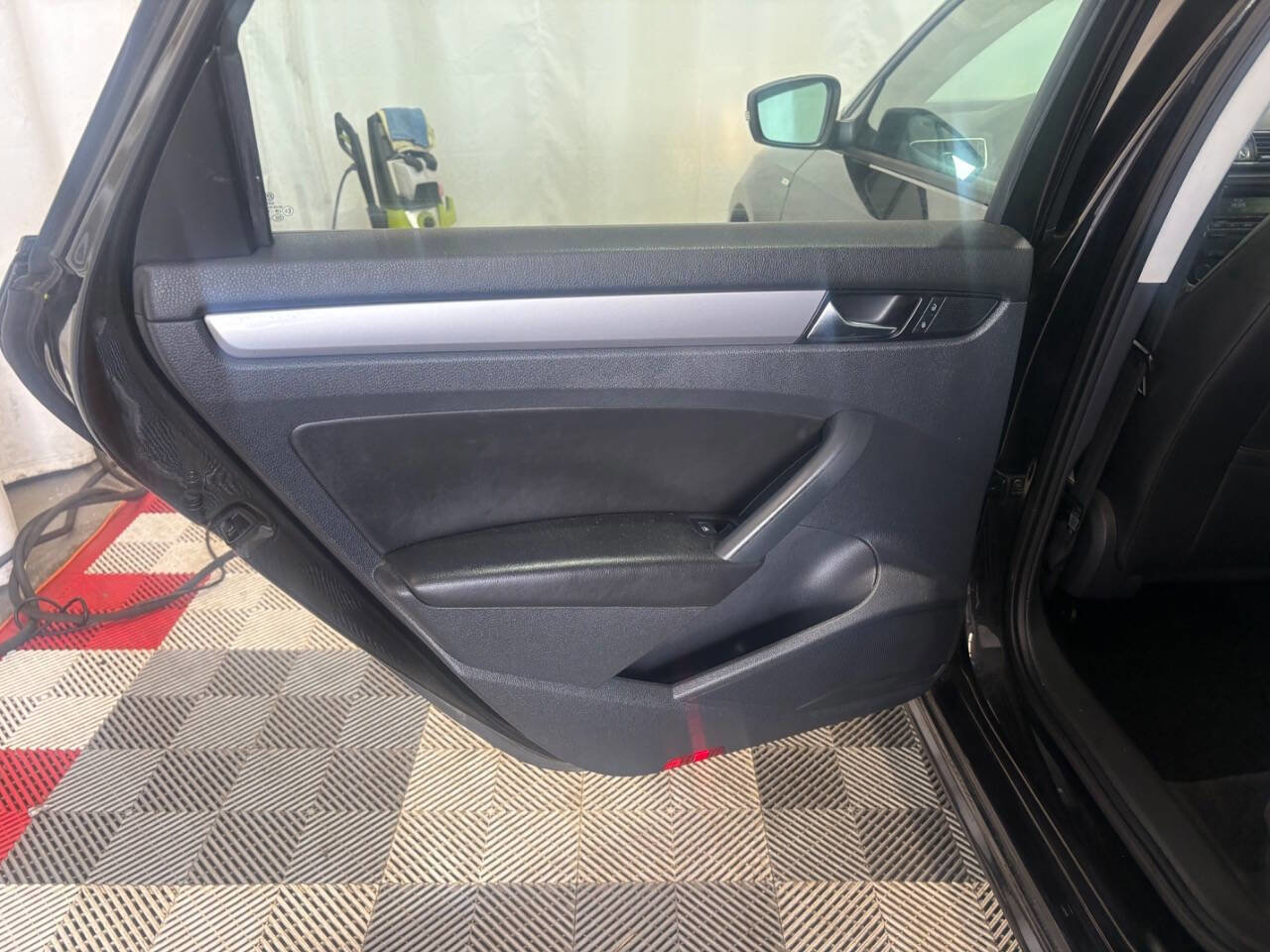 Used 2015 Volkswagen Passat 1.8T Wolfsburg Edition image 8