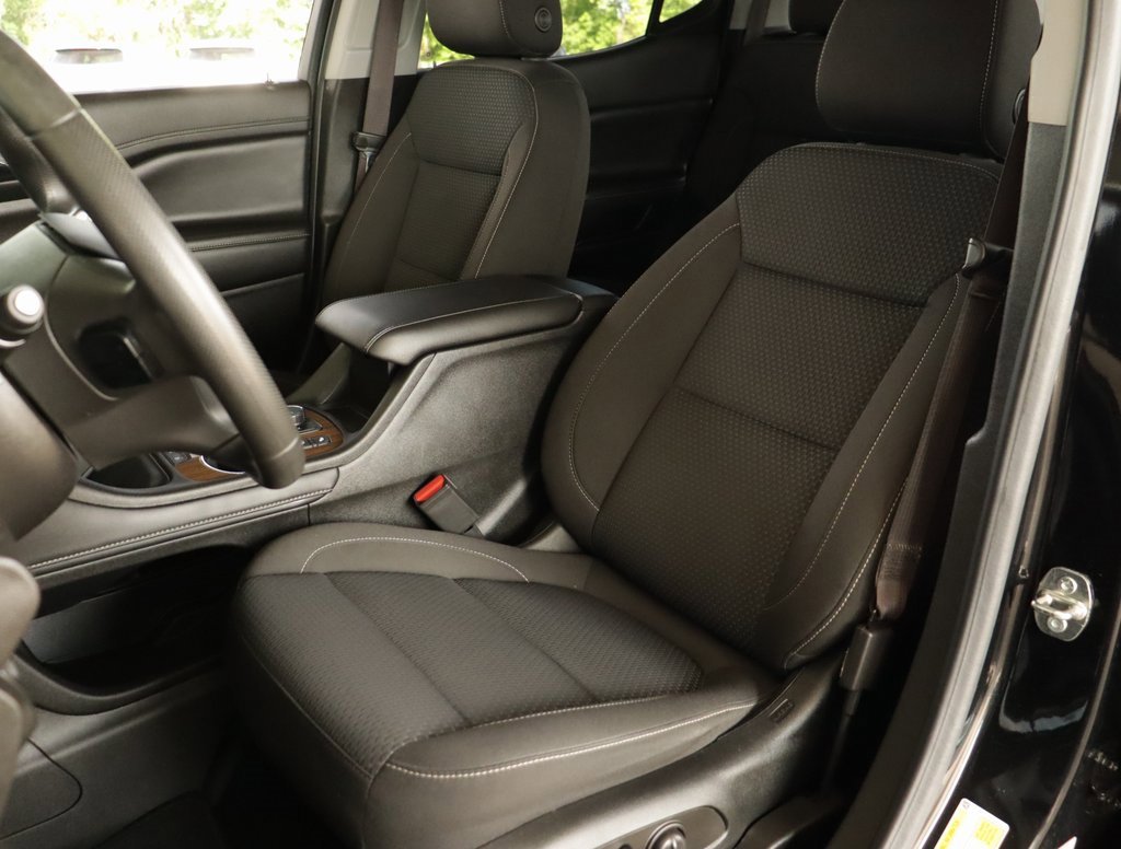 Used 2023 GMC Acadia SLE w/ Driver Convenience Package image 21