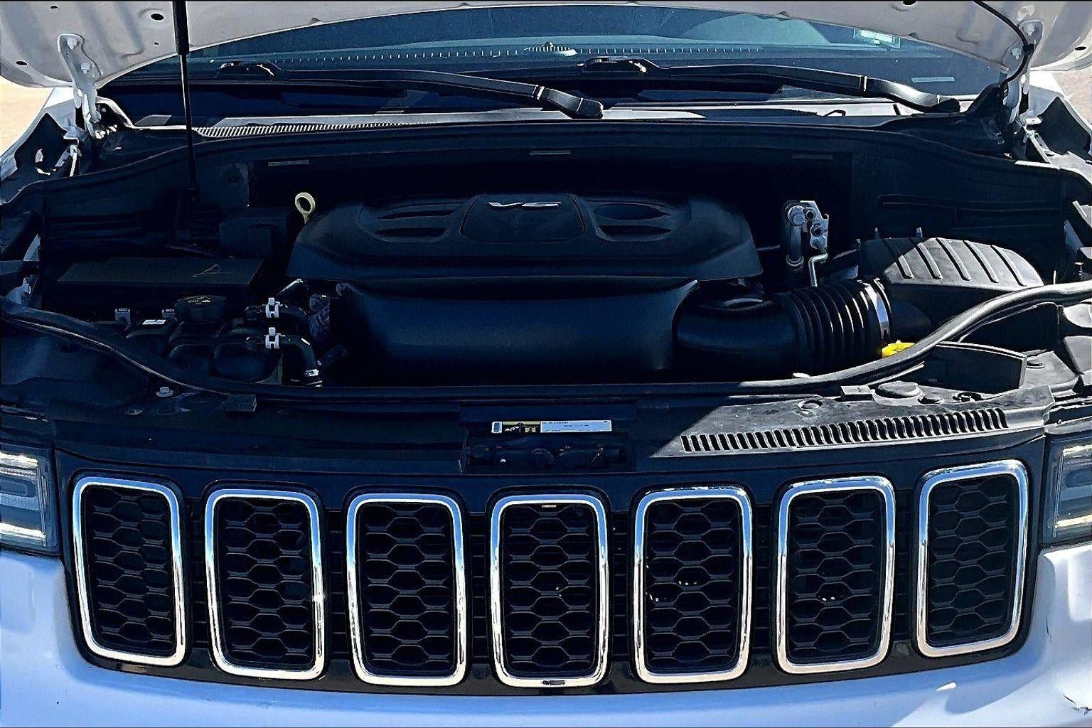 Used 2017 Jeep Grand Cherokee Limited w/ Luxury Group II AWD/4WD image 30