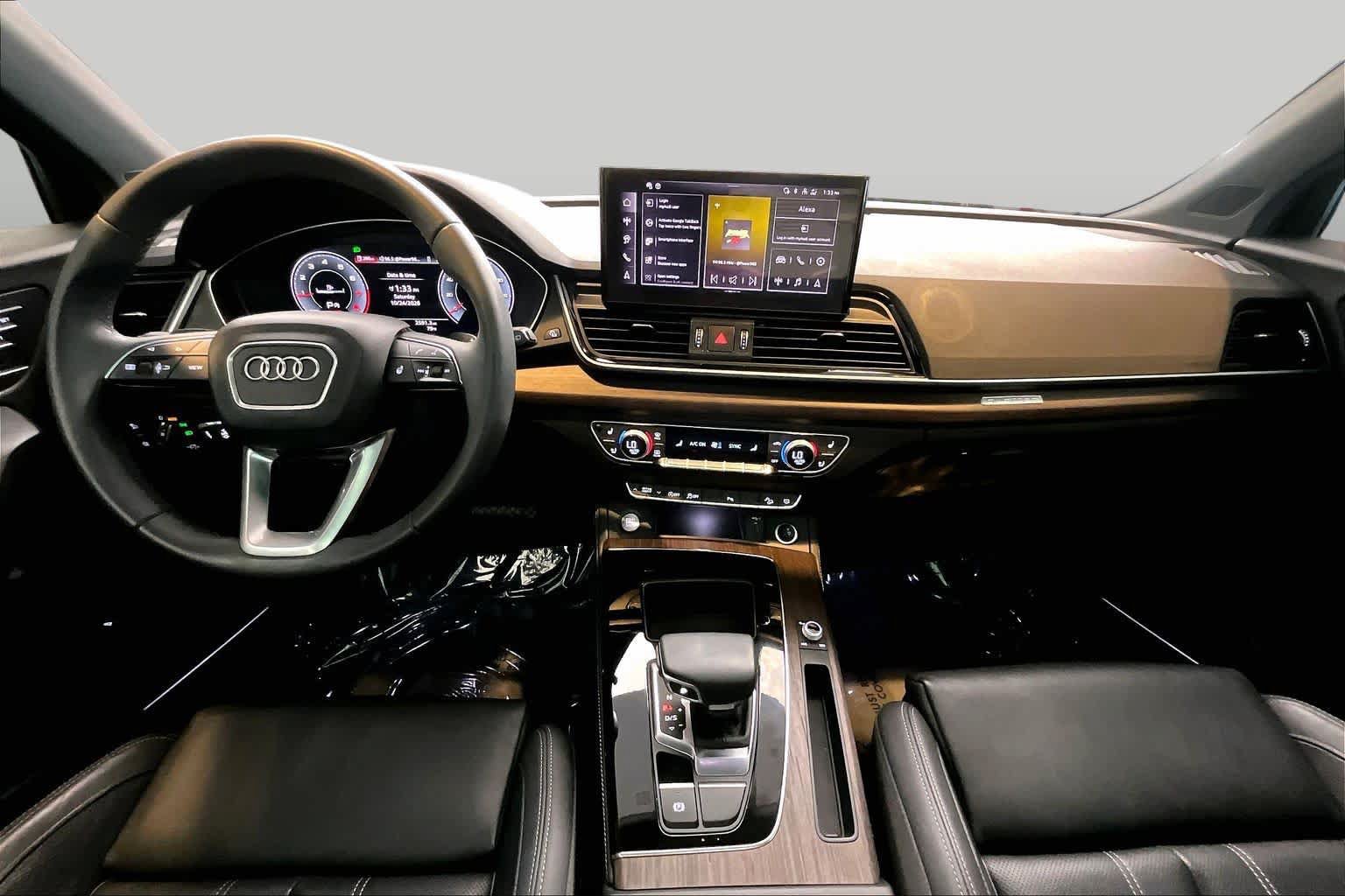 Certified 2024 Audi Q5 2.0T Premium Plus w/ Premium Plus Package AWD/4WD image 16
