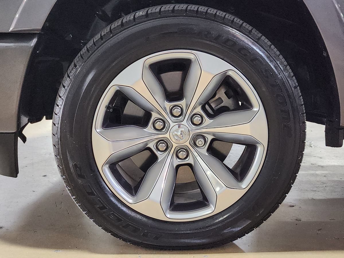 Used 2021 RAM 1500 Limited AWD/4WD image 29