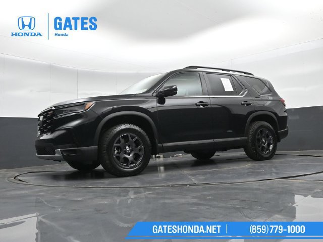Certified 2025 Honda Pilot TrailSport image 44