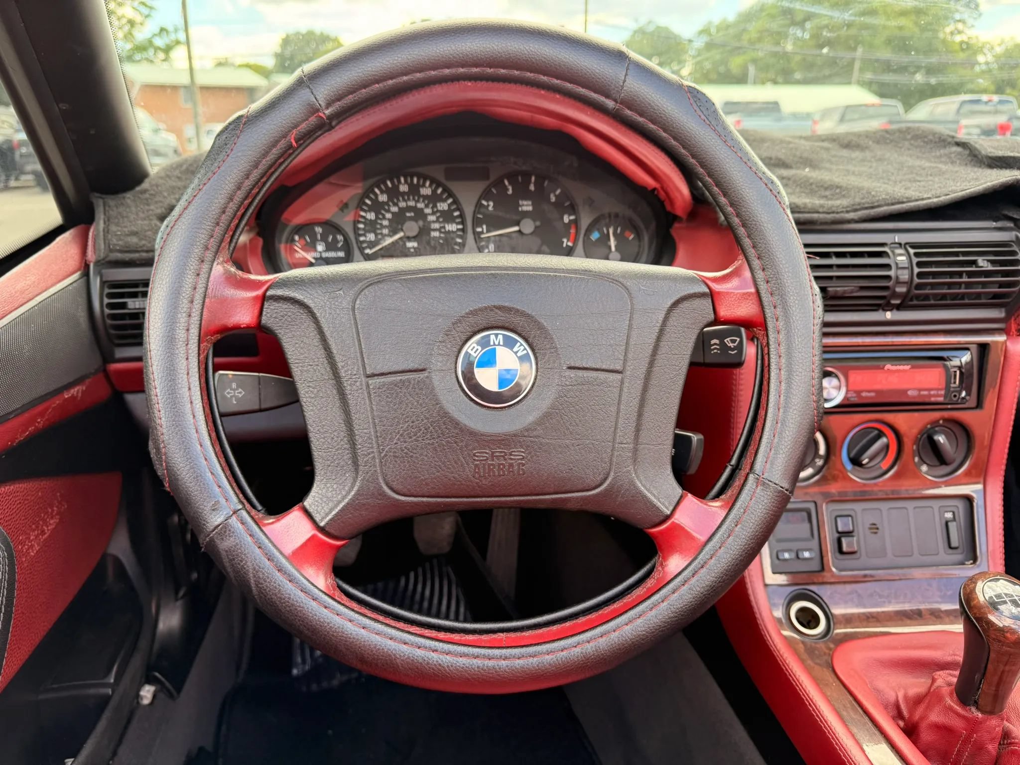 Used 1997 BMW Z3 2.8 RWD image 14