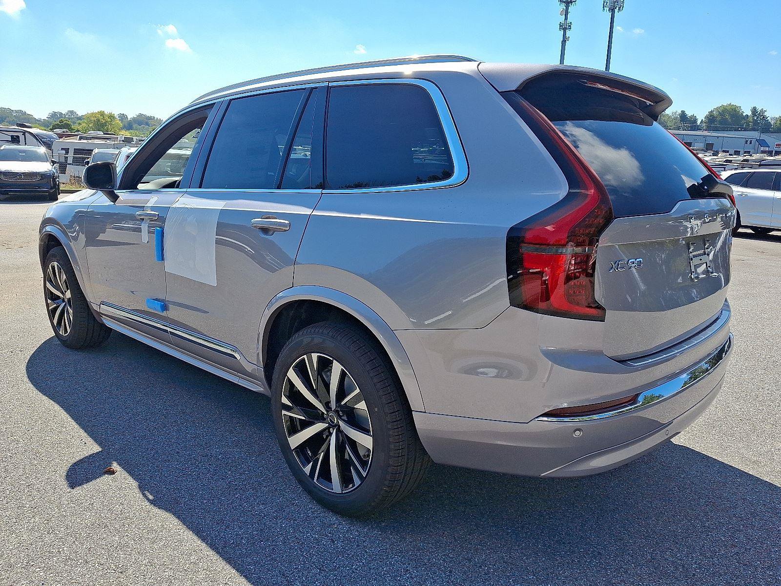 New 2026 Volvo XC90 B5 Core w/ Protection Package Premier AWD/4WD image 3