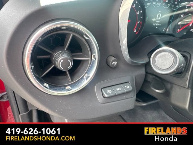 Used 2016 Chevrolet Camaro LT RWD image 21
