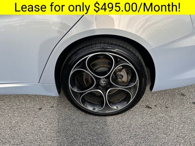 Used 2025 Alfa Romeo Giulia AWD w/ Driving Assist Package image 23