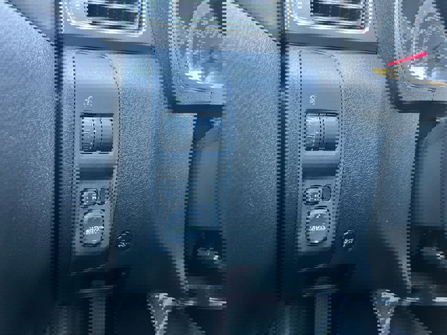 Used 2011 Subaru Impreza 2.5i image 28