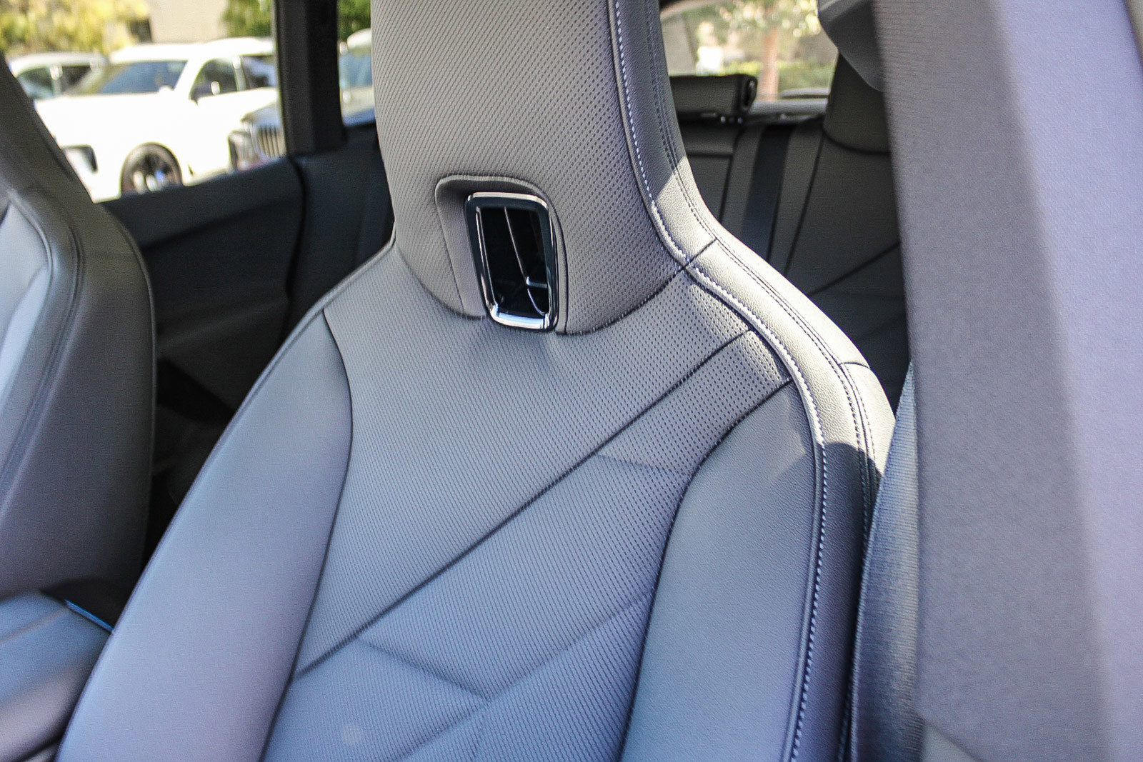 New 2025 BMW iX M60 image 25