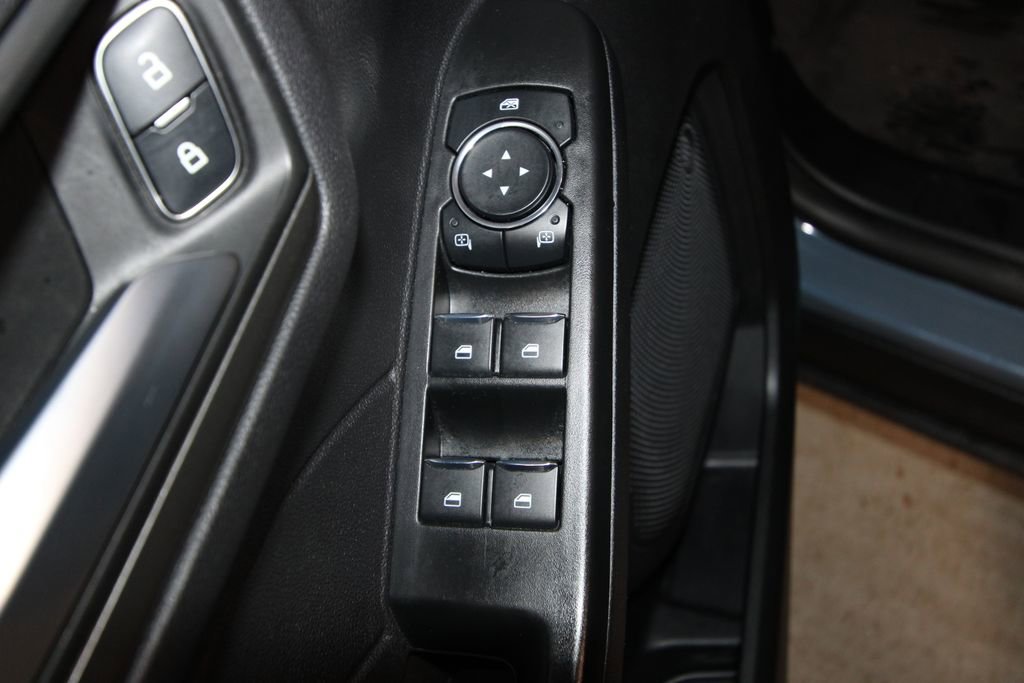Used 2025 Ford Escape SE FWD image 6