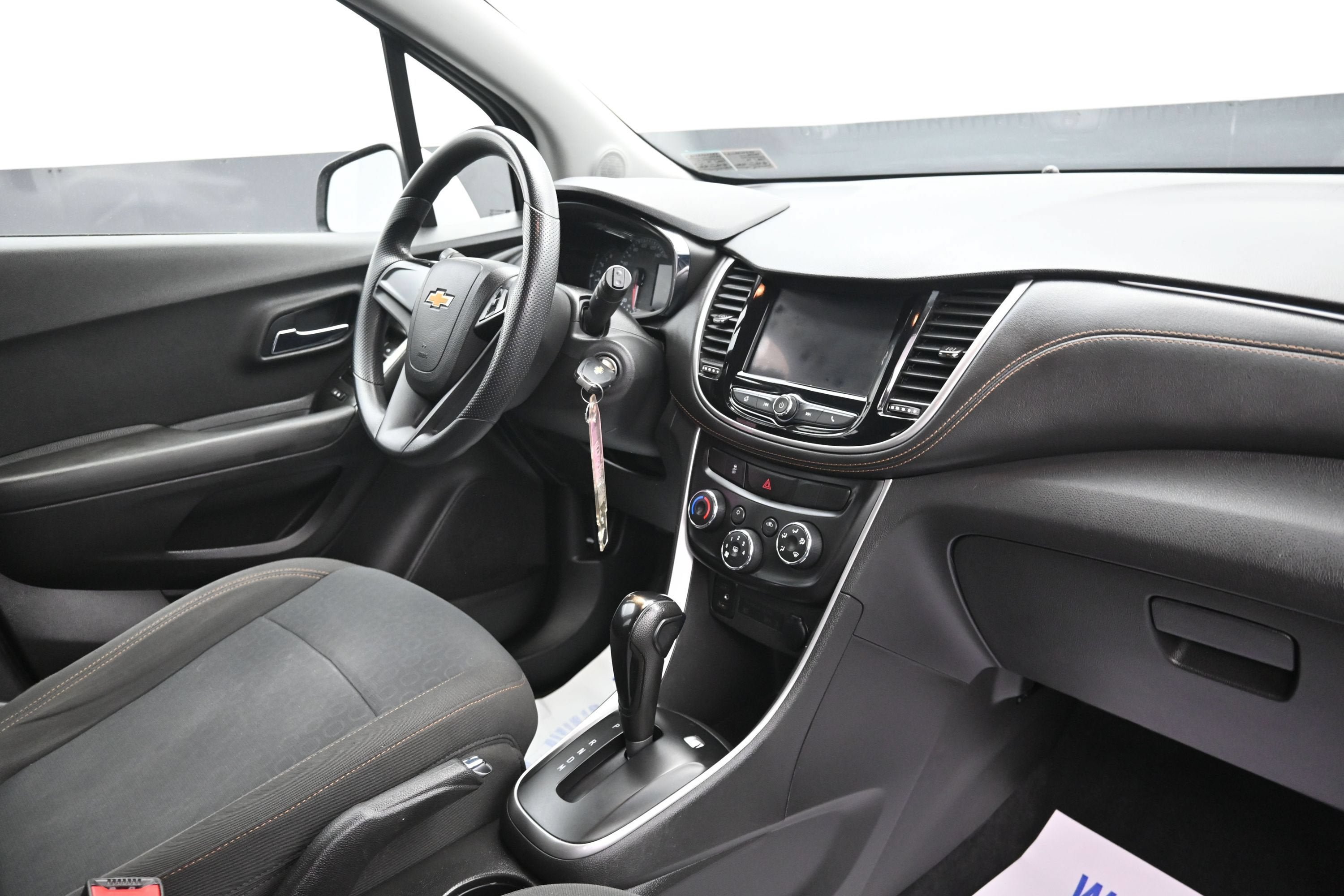 Used 2020 Chevrolet Trax LS FWD image 25