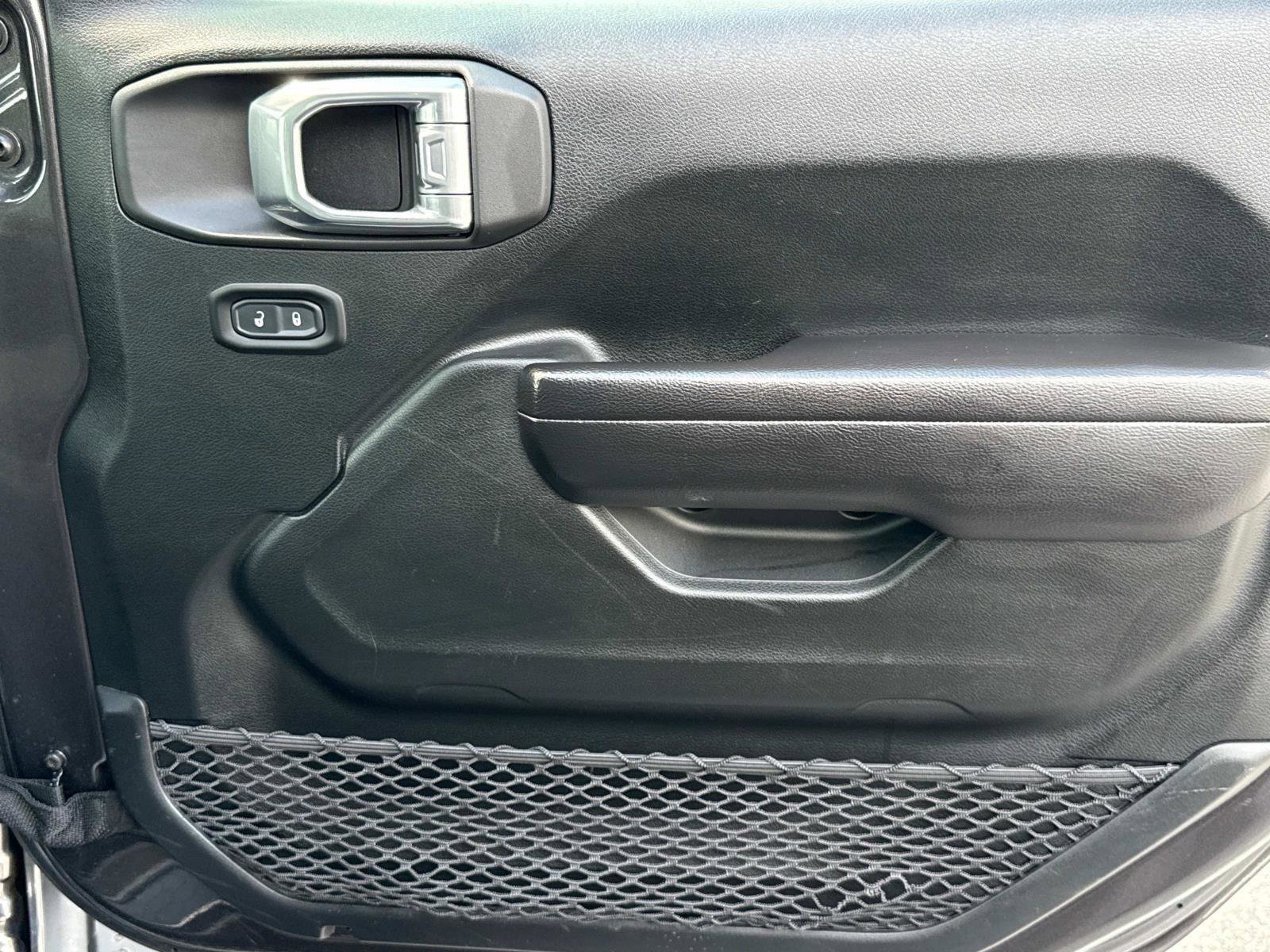 Used 2021 Jeep Wrangler Unlimited Sport image 17