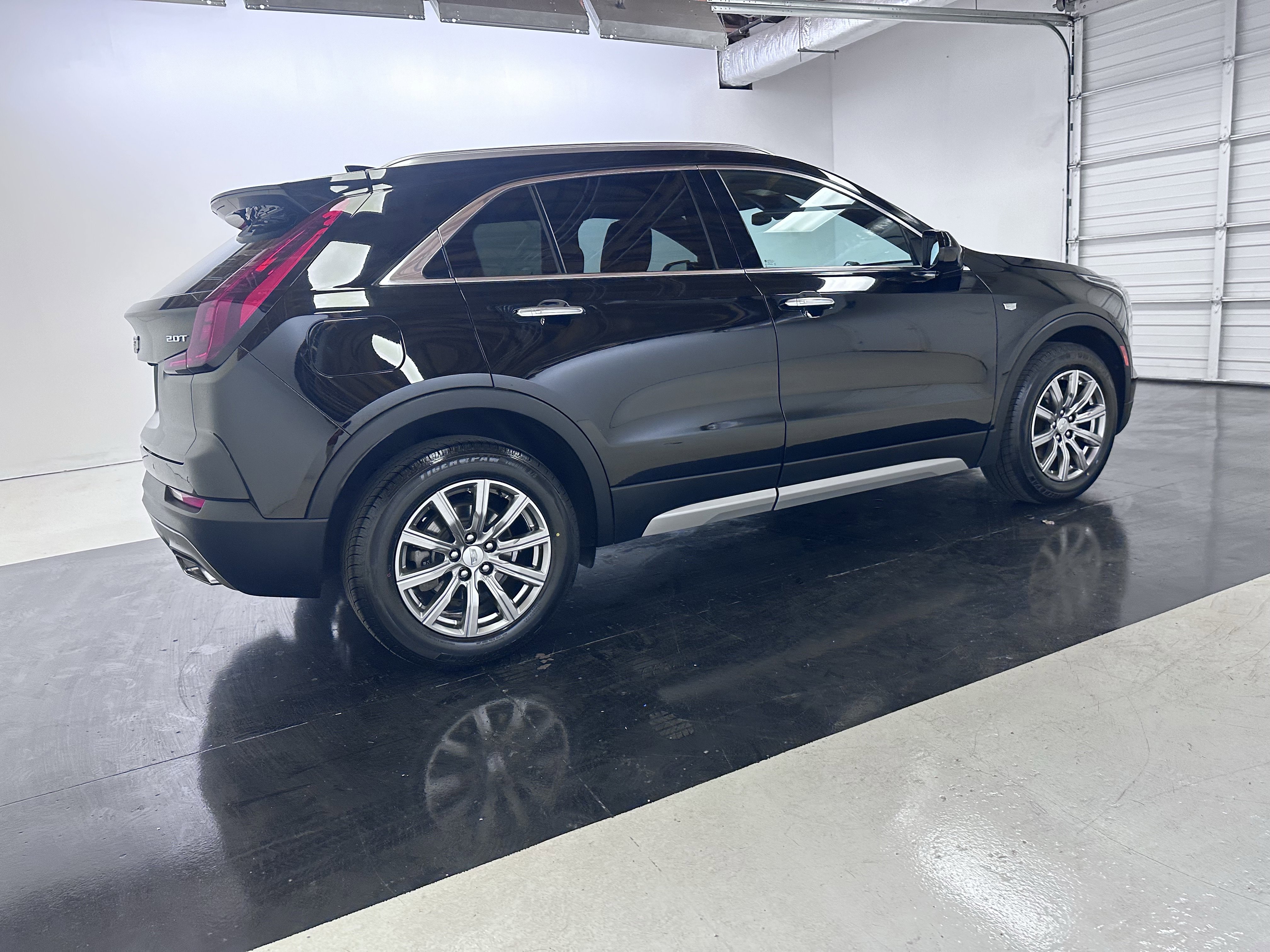 Used 2019 Cadillac XT4 Premium Luxury image 15