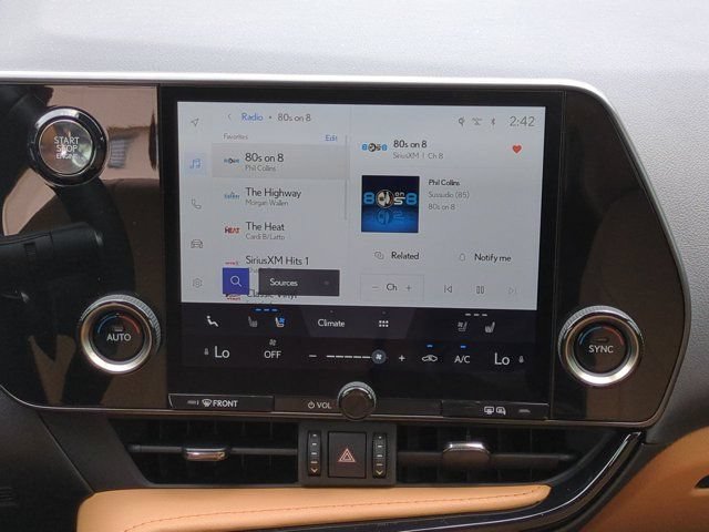Certified 2025 Lexus NX 250 FWD w/ Accessory Package (Z1) image 17