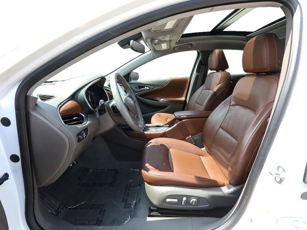 Used 2017 Chevrolet Malibu Premier w/ Premier Sun and Wheel Package FWD image 12