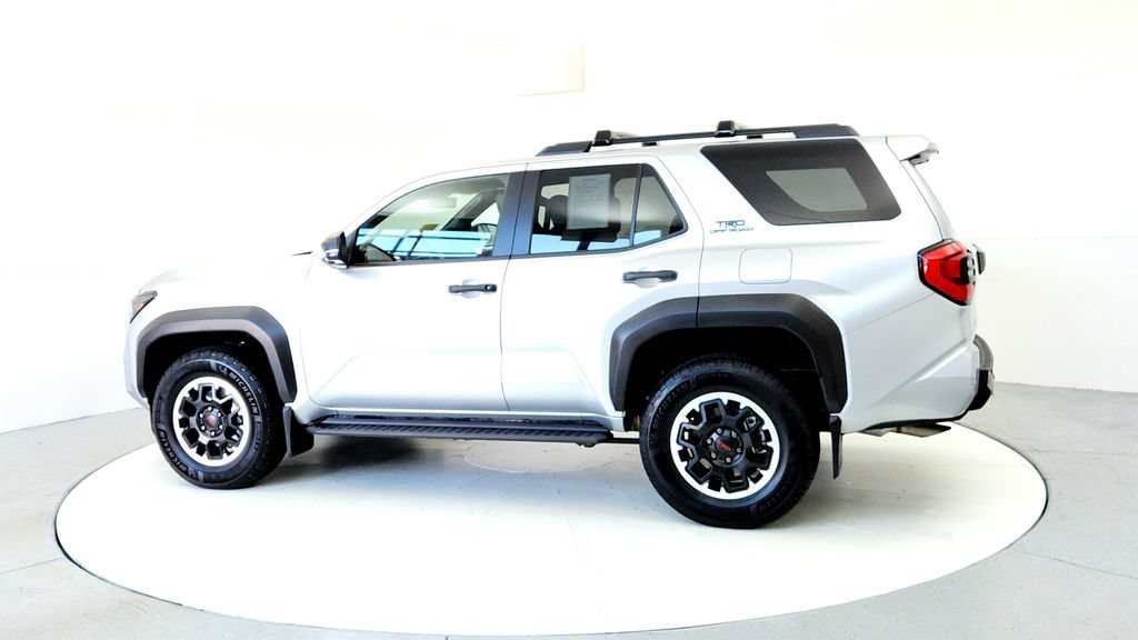 Certified 2025 Toyota 4Runner TRD Off-Road Premium w/ Tow Technology Package AWD/4WD image 4