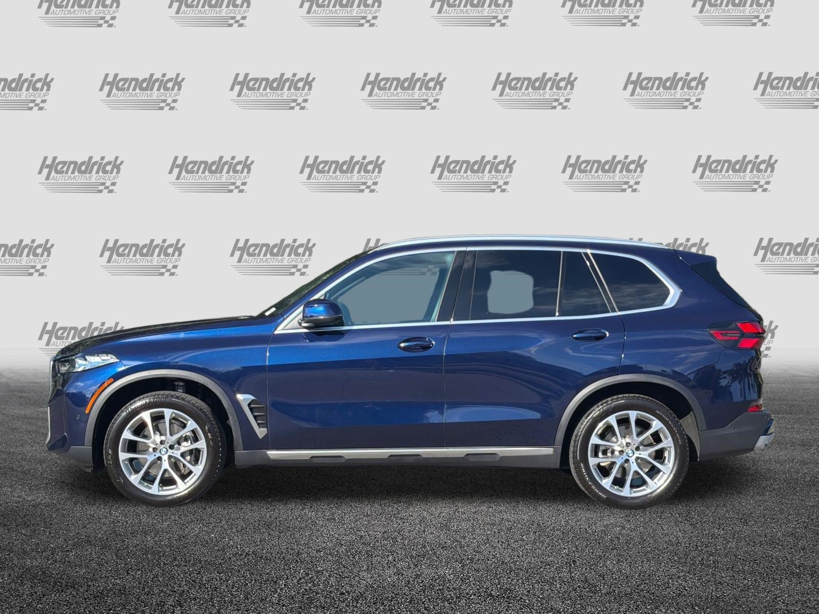 Used 2026 BMW X5 xDrive40i w/ Premium Package AWD/4WD image 8