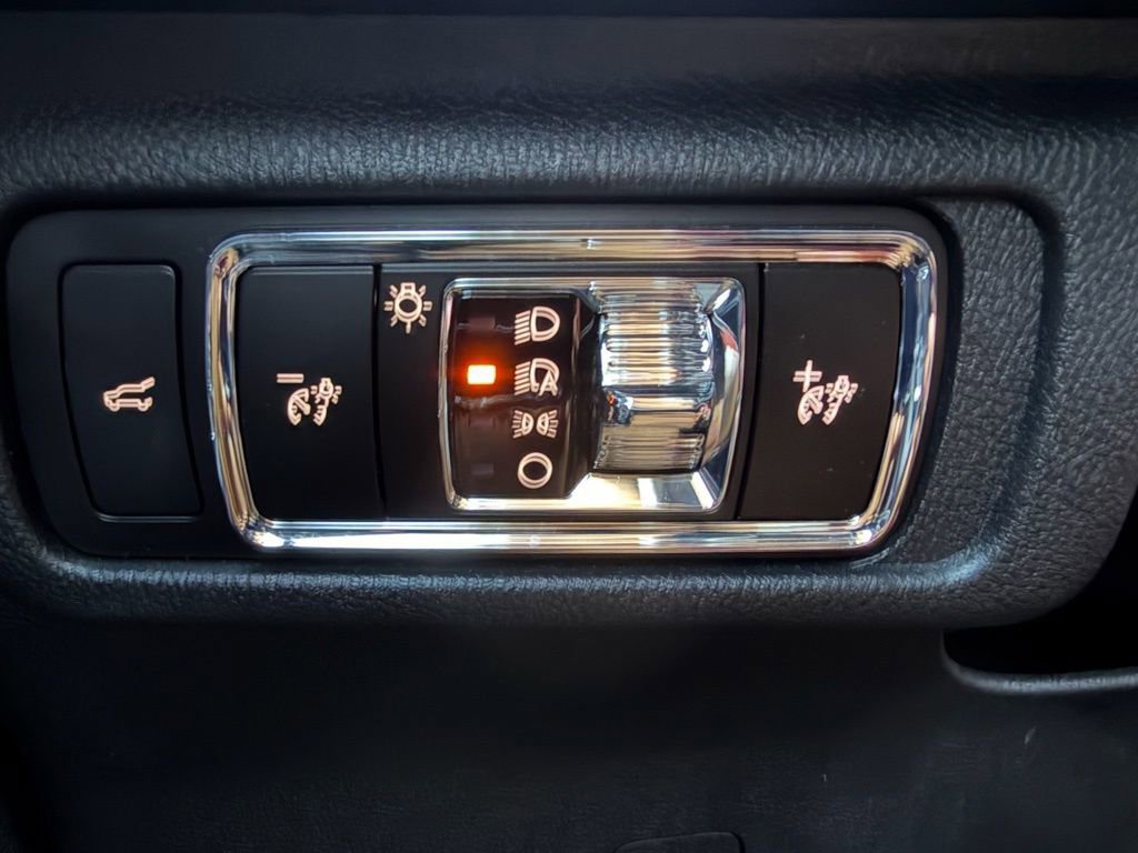 Used 2023 Lincoln Corsair Reserve image 20