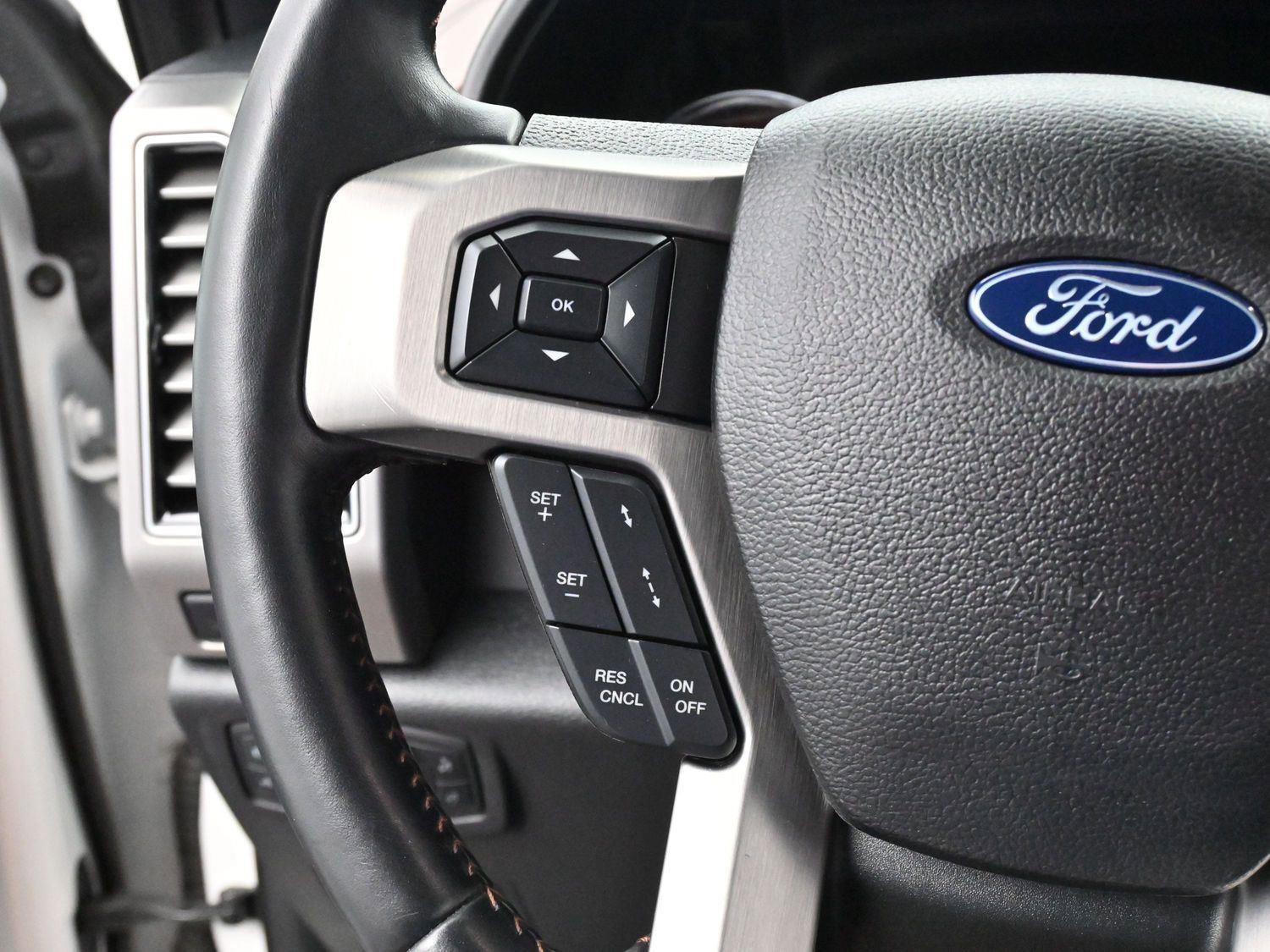 Used 2020 Ford F250 Platinum w/ FX4 Off-Road Package image 19