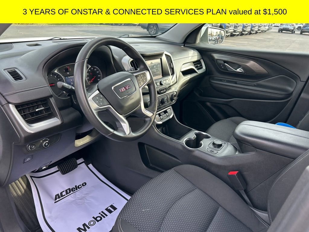 Used 2022 GMC Terrain SLE w/ Driver Convenience Package image 3