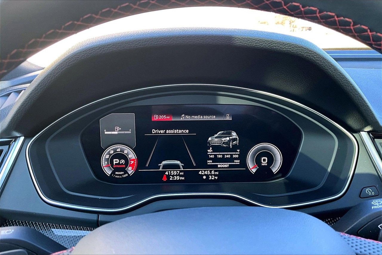 Used 2023 Audi SQ5 Premium Plus w/ Premium Plus Package image 10