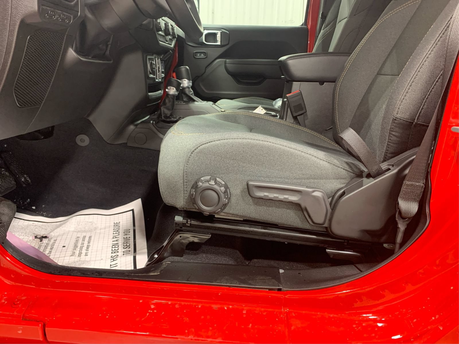 Used 2025 Jeep Gladiator Sport AWD/4WD image 31