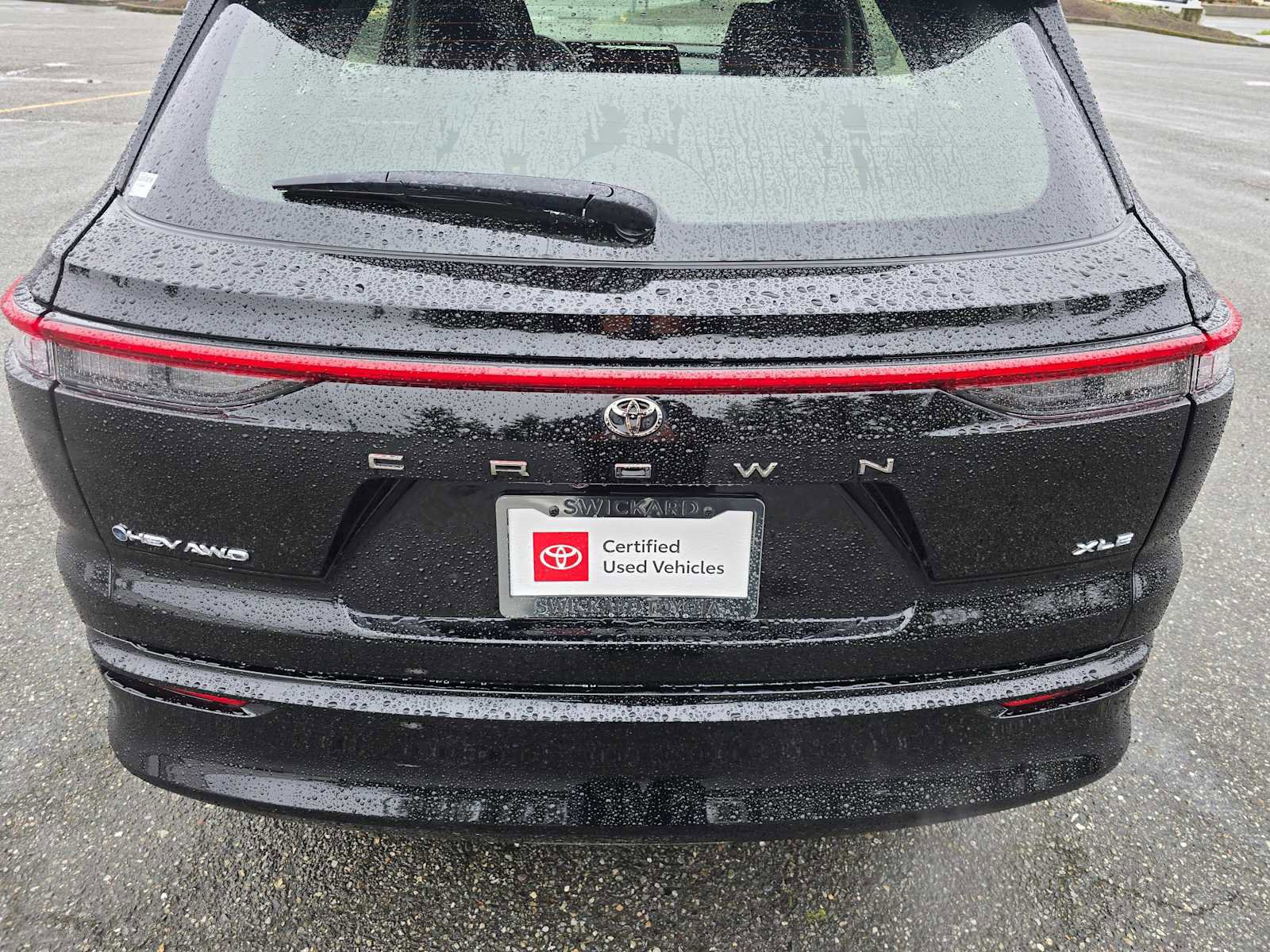 Used 2025 Toyota Crown Signia XLE image 13