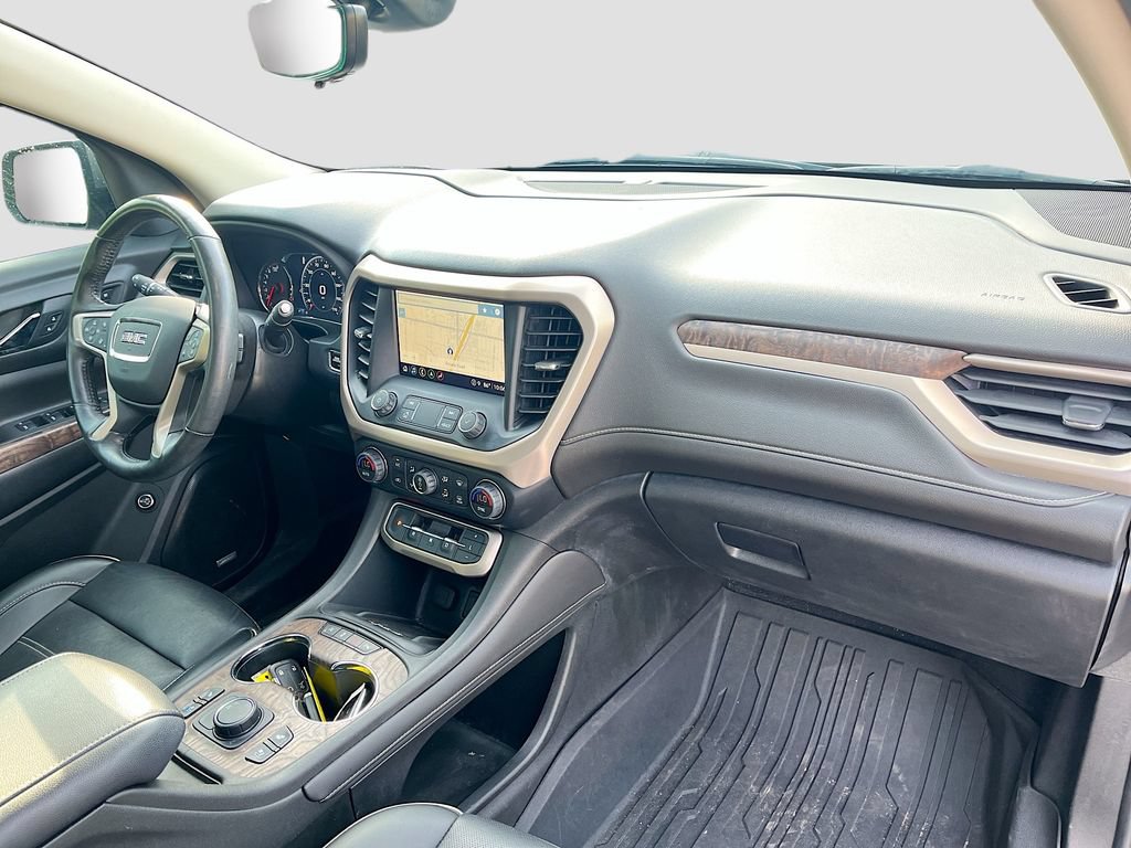 Used 2021 GMC Acadia Denali w/ Denali Technology Package FWD image 32