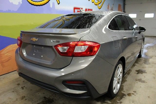 Used 2017 Chevrolet Cruze Premier w/ Premier True North Edition FWD image 5
