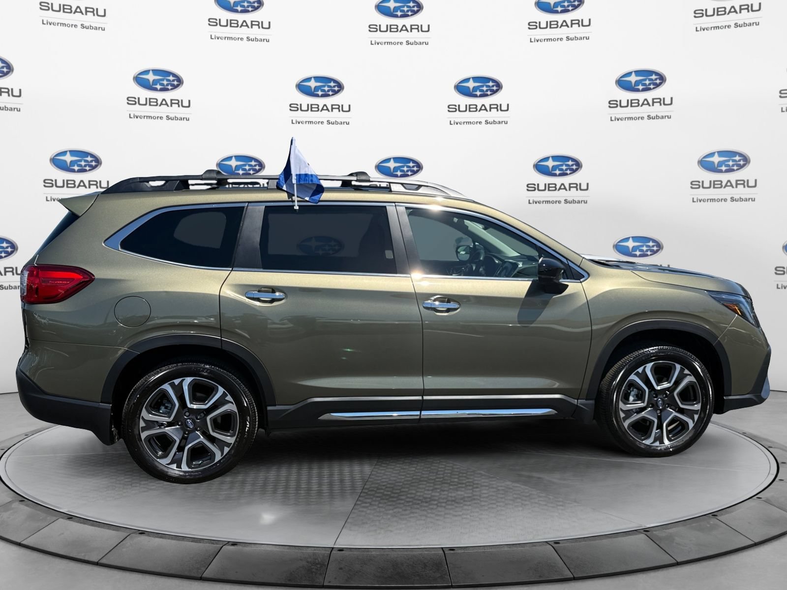 Certified 2026 Subaru Ascent Touring AWD/4WD image 7